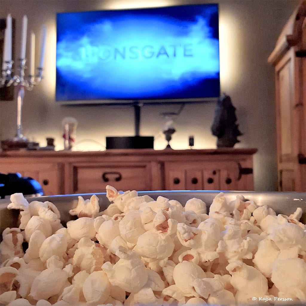 Popcorn och film som bio hemma